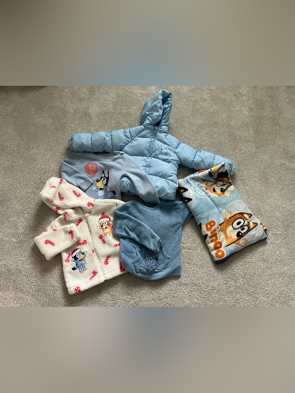 Bluey Girl Clothing + Blanket Bundle - 5T and 4T